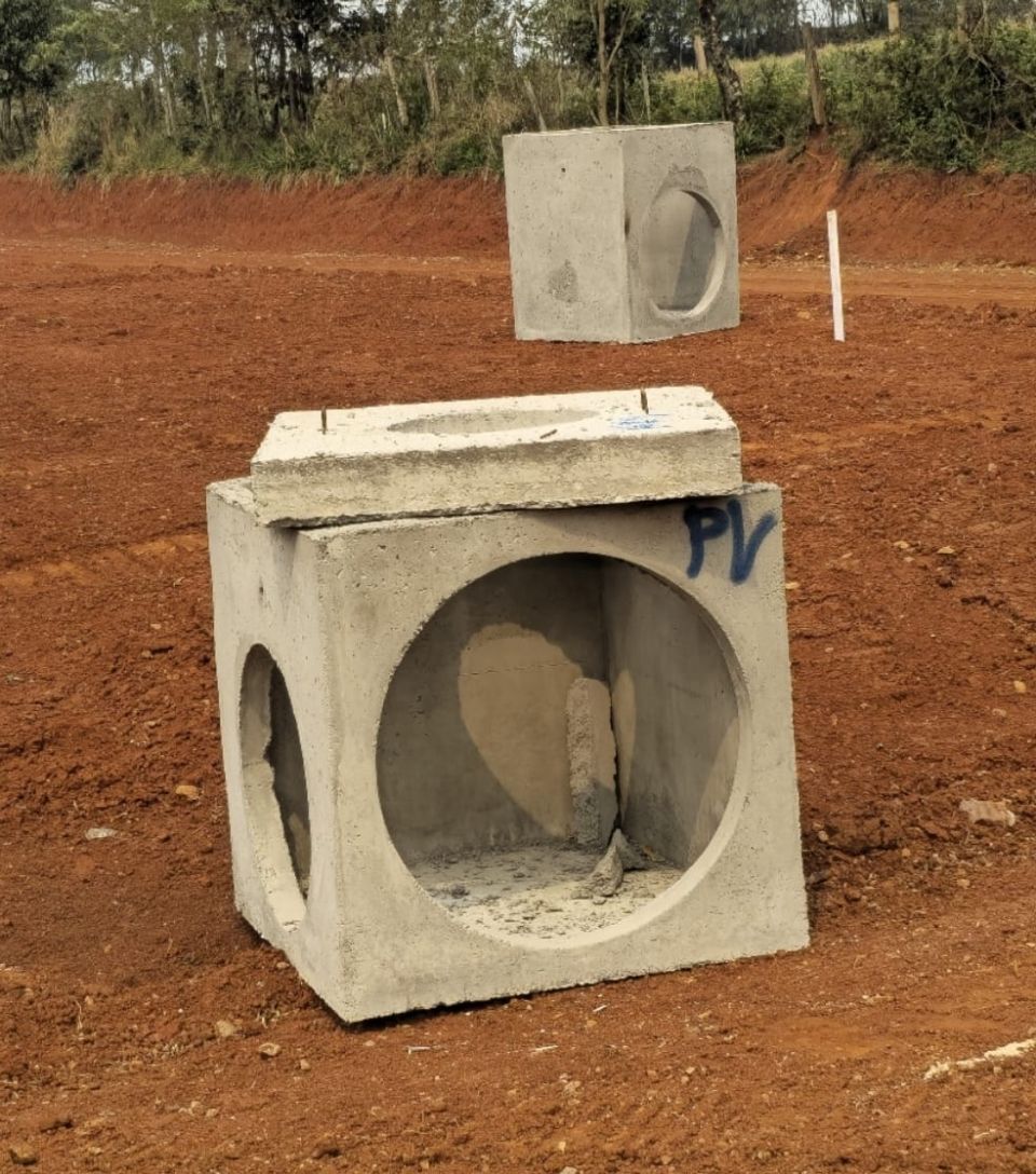 Presta -Tubos de Concreto, Meio Fio, Rotatria, Pavimentao Loteamentos - Chapec/SC -