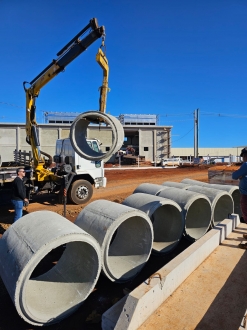 Presta -Tubos de Concreto, Meio Fio, Rotatria, Pavimentao Loteamentos - Chapec/SC -